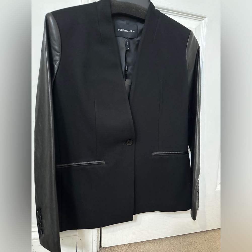BRAND NEW WITH TAG : BCBGMAXAZRIA Black Women's Jacket with Leather Sleeves